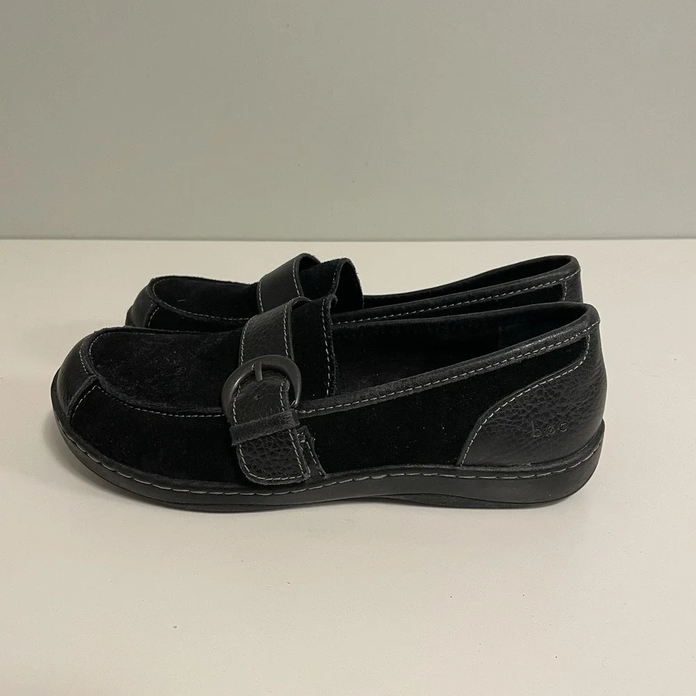 Born‎ b.o.c Womens Erna Loafers Size 7M Black Suede Slip On Flat Shoes Buckles
